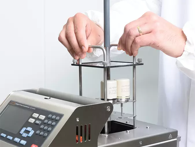 Kaye CTR-25 Liquid Bath Temperature Calibrator – image 1