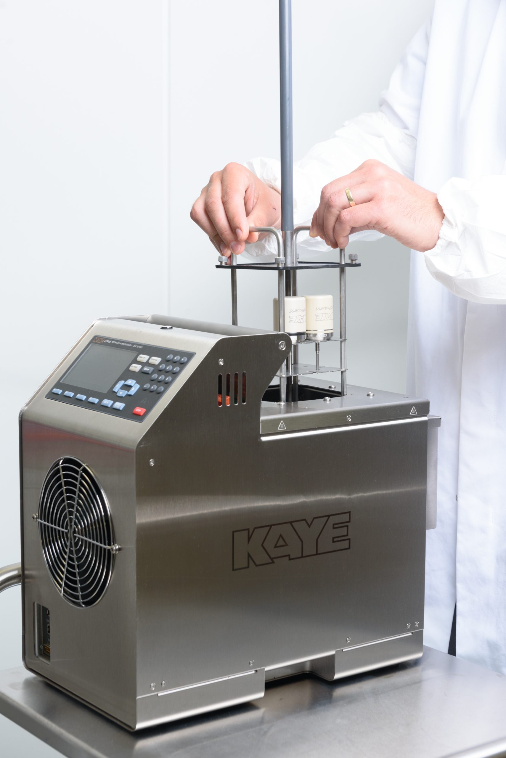 Kaye CTR-25 Liquid Bath Temperature Calibrator – image 2